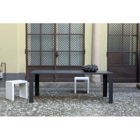 BIG IRONY OUTDOOR - Table